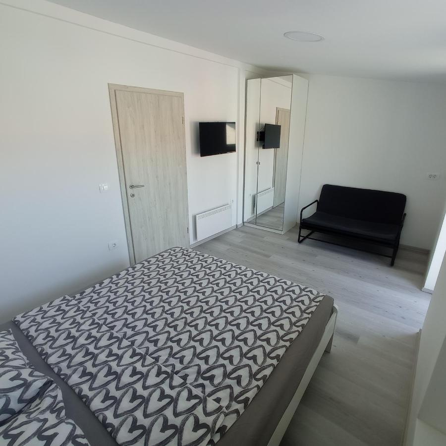 Apartmaja Eva&Pia Koper Ngoại thất bức ảnh
